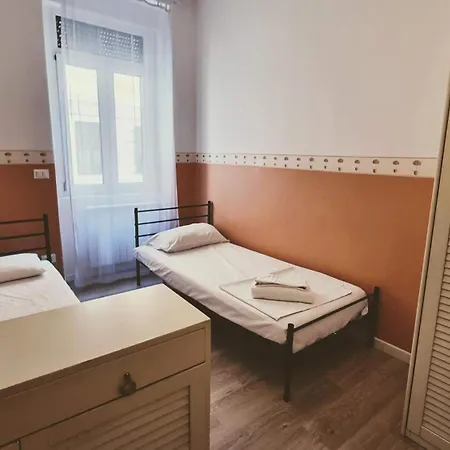La Casa Dei Leoni Apartment